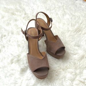 Arezzo sandals like new 8.5